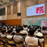 其後與本校學生會骨幹成員進行深度交流。